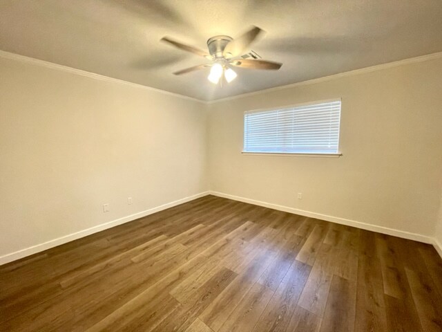 Building Photo - 501 Karnes Dr