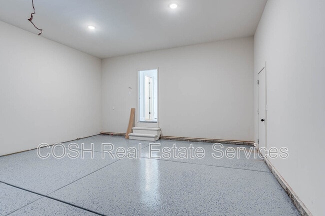 Building Photo - 3554 N Tyler Ct