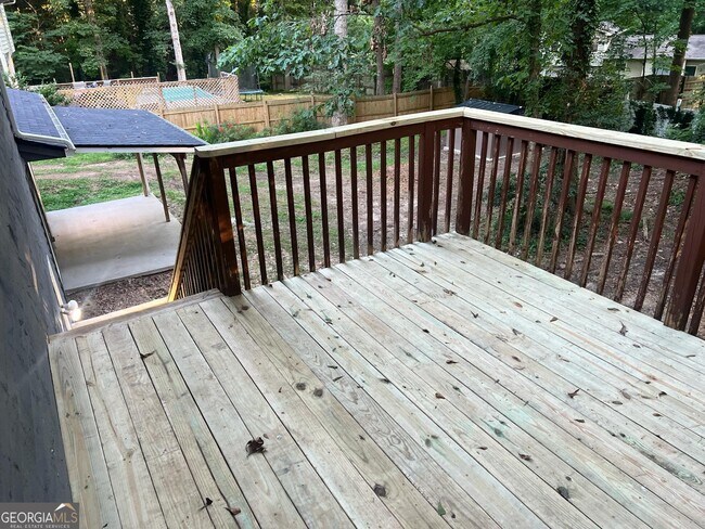 Building Photo - 3145 Malvern Dr