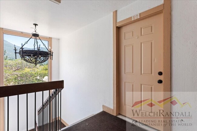 Building Photo - Charming 2-Bedroom 1-Bath Ogden Condo!