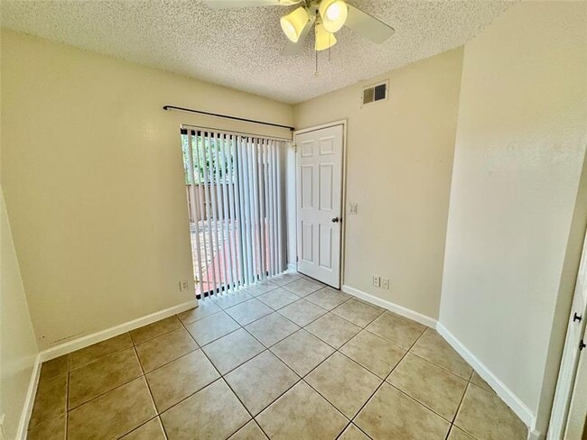 Building Photo - 8200 Severn Dr