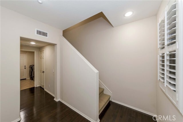 Building Photo - 15 Flyers Ln