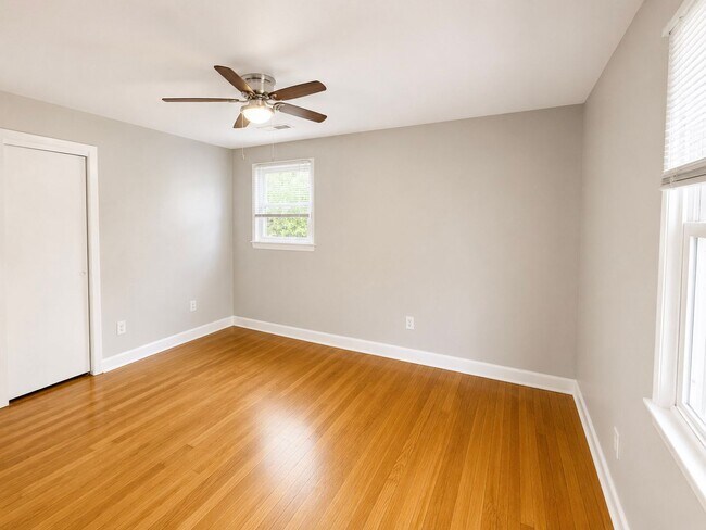 Building Photo - 1452 Birthright St