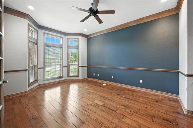 Building Photo - 959 Roxbury Way