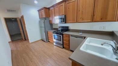 Building Photo - Eppcon04-636-638 Ecols St