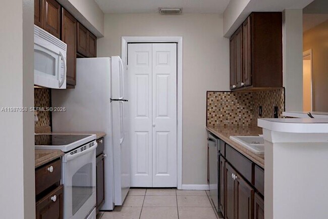 Building Photo - 815 Boynton Beach Blvd