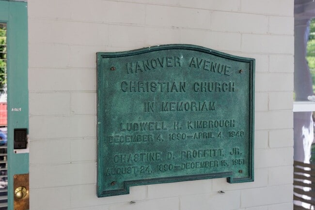 Building Photo - 1721 Hanover Ave