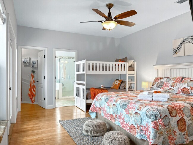 Building Photo - 4485 Clipper Cove