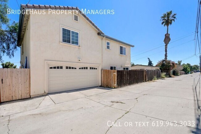 Building Photo - 832 Georgia St