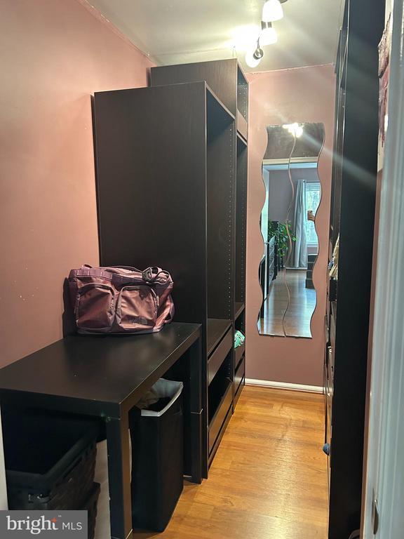 Building Photo - 13 Quince Ct