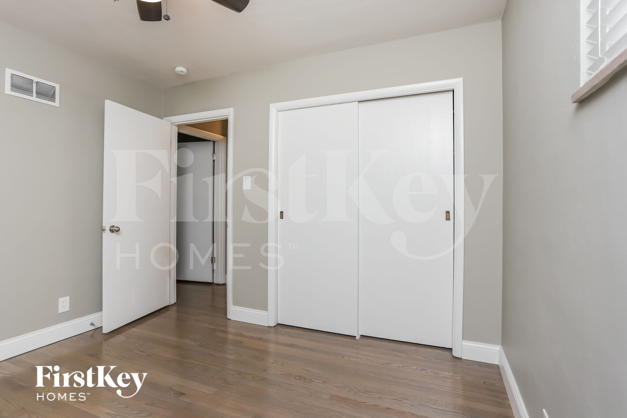 Building Photo - 11862 Kramper Ln