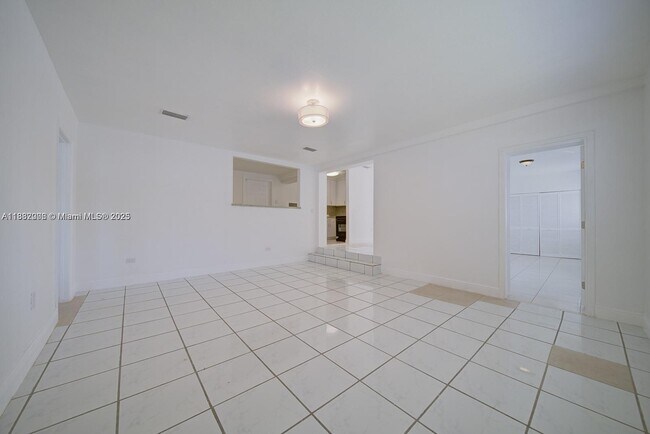 Building Photo - 1471 NW 93rd St