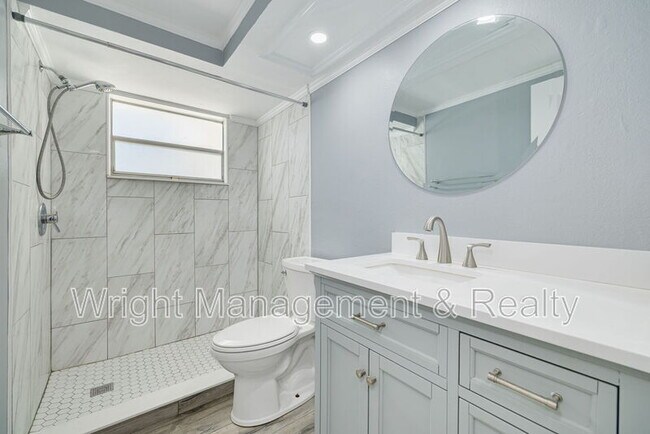 Building Photo - 3233 Finch Dr