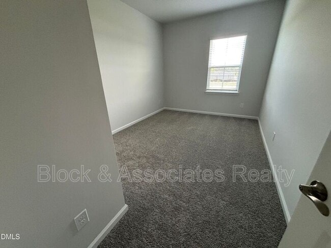 Building Photo - 3230 Pelican Ln