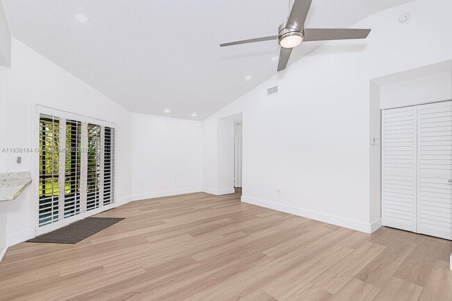 Building Photo - 15510 Gauntlet Hall Manor