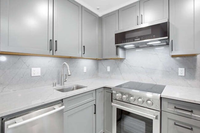 Building Photo - Charming & Bright 1 bedroom Unit in Sausal...