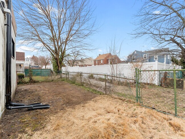 Building Photo - Newly Renovated Pennsauken Rental with Sunroom-Style Back Room, Glass Wall & Basement