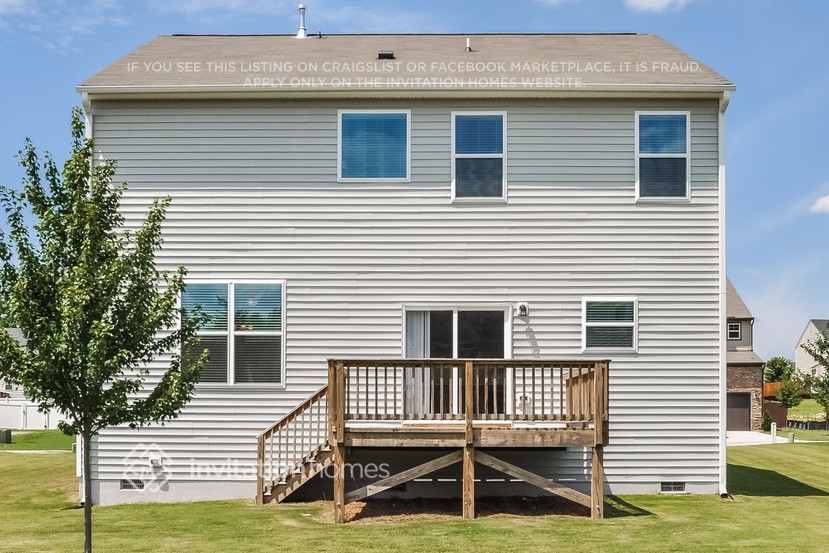 Building Photo - 907 Middle Ground Ave