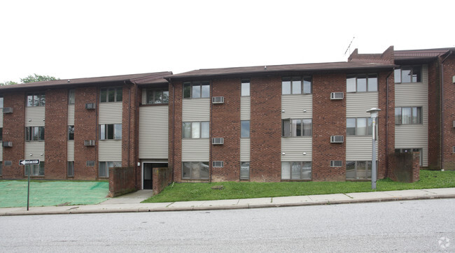 Building Photo - York Court