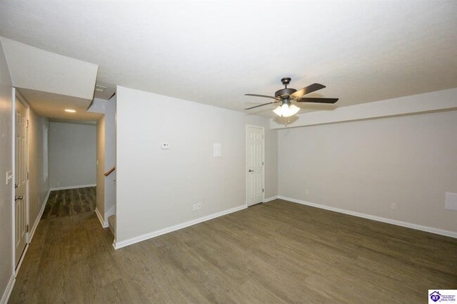 Building Photo - 172 Creekvale Dr