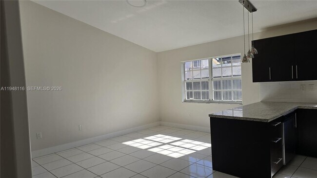 Building Photo - 9125 SW 166th Ave