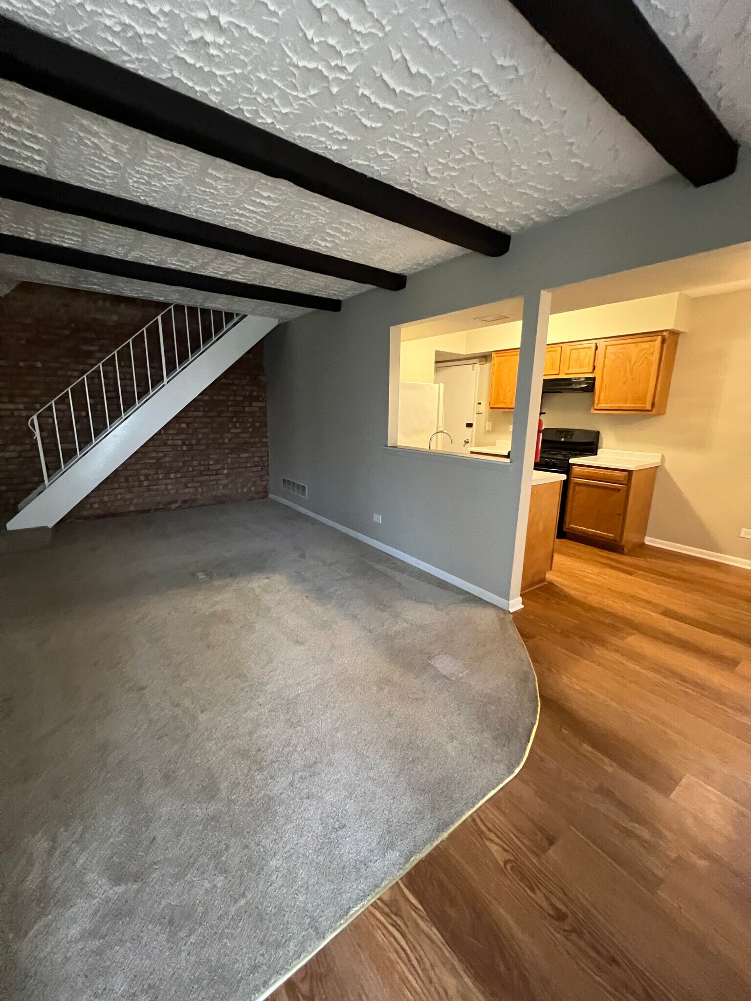 Building Photo - 180 Betty Ct