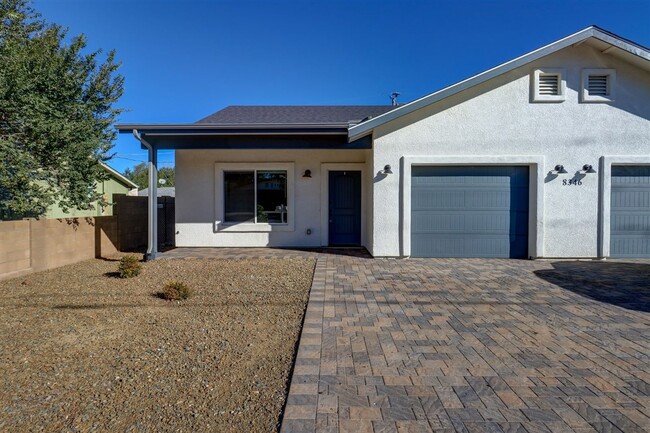 Primary Photo - 8346 Florentine Rd