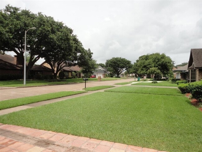Building Photo - 4323 Colombia Dr