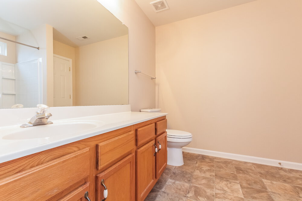 Building Photo - 2909 Deep Cove Dr NW