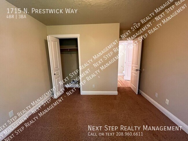 Building Photo - 1715 N Prestwick Way