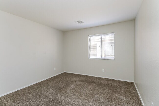 Building Photo - 10849 E Carol Ave