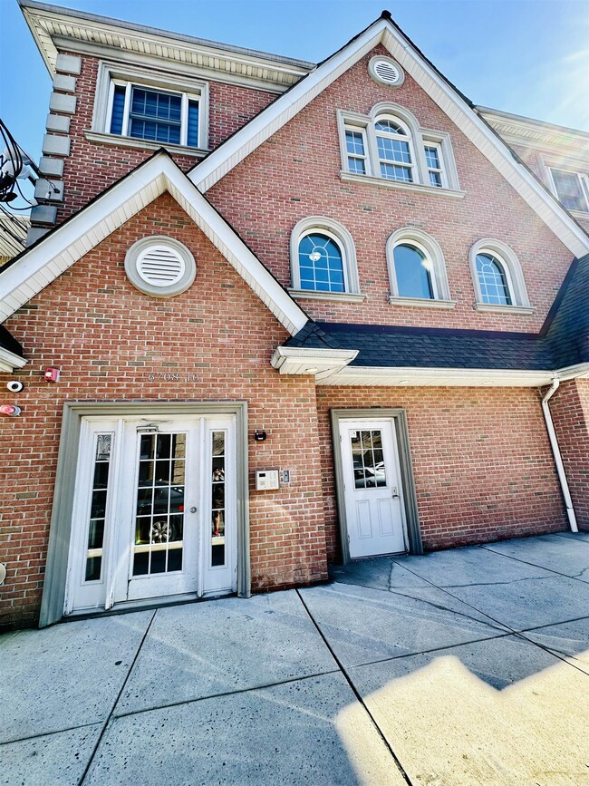 Building Photo - 6708 Jackson St