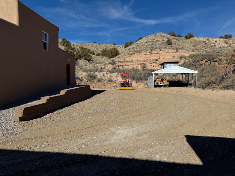 Building Photo - 354 NM-76