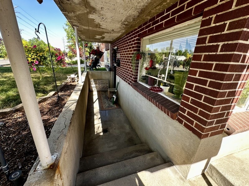 Building Photo - 2139 E 2700 S