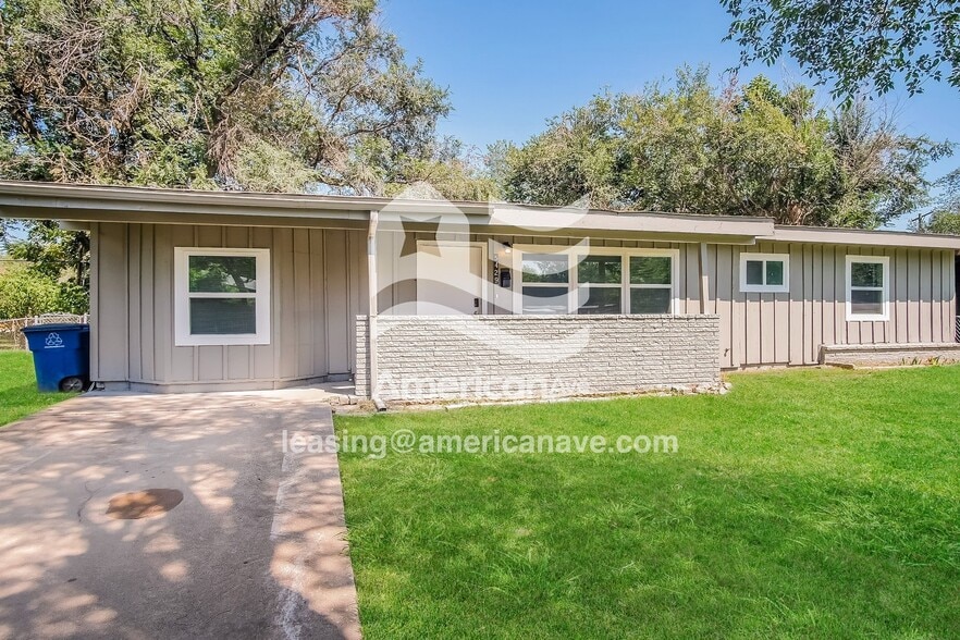 Building Photo - 5429 N Elgin Ave