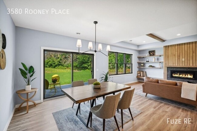 Building Photo - 3580 Rooney Pl