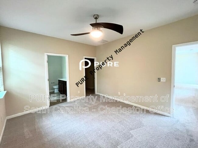 Building Photo - 2901 Penobscot Dr