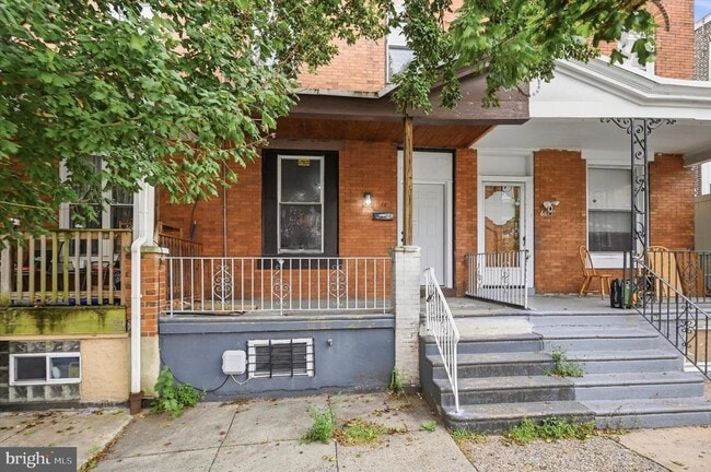 Building Photo - 66 Manheim St
