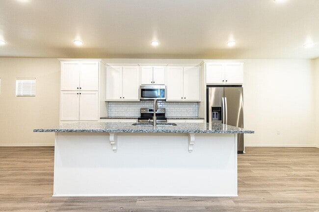 Building Photo - 5549 Lehigh St