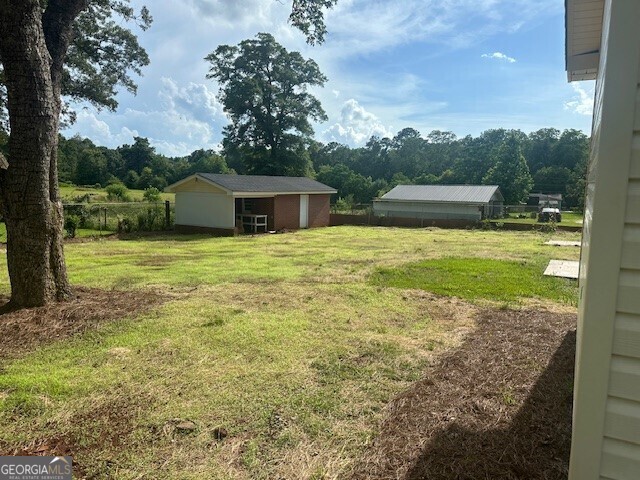 Building Photo - 305 Jeff Davis Rd