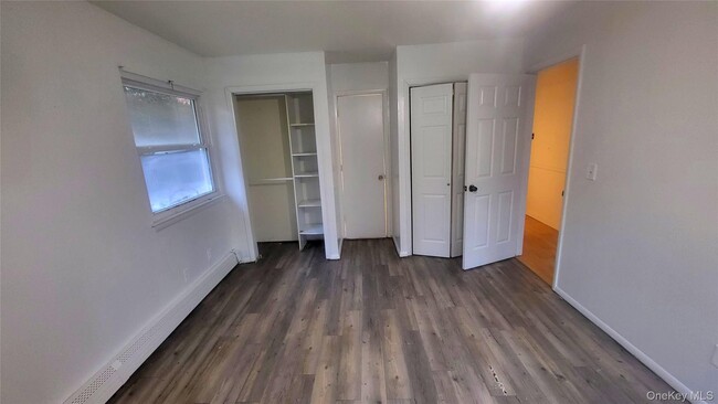 Building Photo - 11 Pleasant Ln