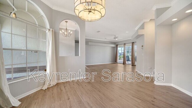 Building Photo - 4239 Balmoral Way