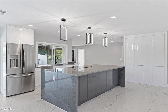 Building Photo - 432 Seaworthy Rd