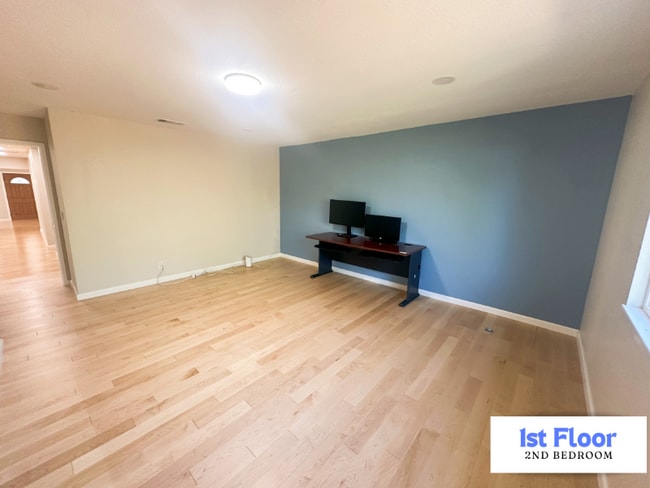 Building Photo - 788 S Bernardo Ave