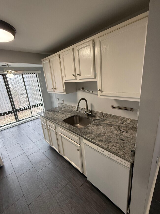 Building Photo - 13200 Chalet Pl