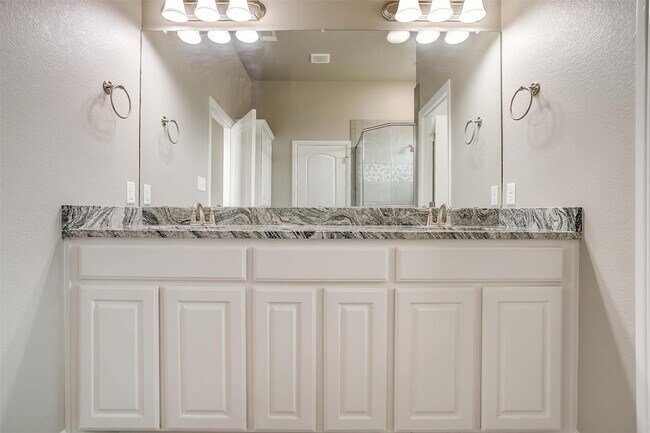 Building Photo - 3332 Arrow Creek Dr