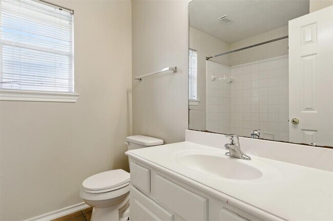 Building Photo - 4827 Claymill Ct