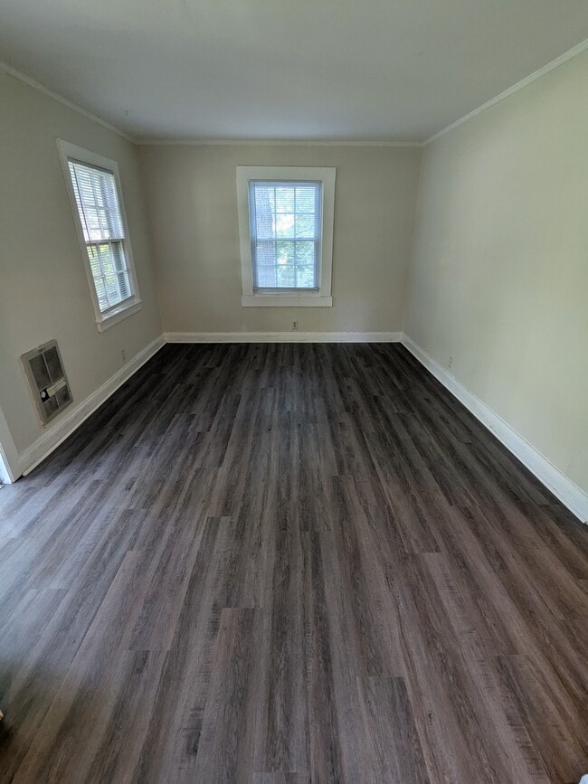 Building Photo - 327 Forrester Dr