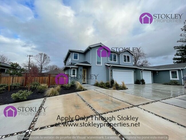 Building Photo - 3184 Manor Ave