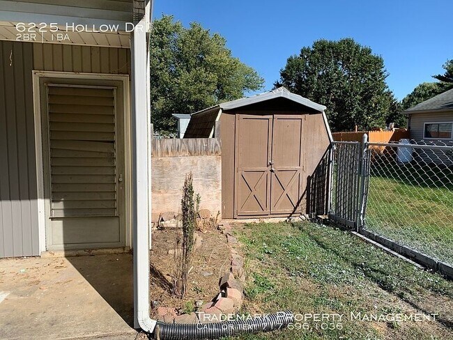 Building Photo - 6225 Hollow Dr
